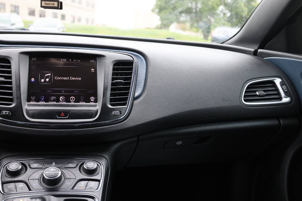 Used 2015 Chrysler 200 S w/ Navigation & Sound Group I FWD image 24