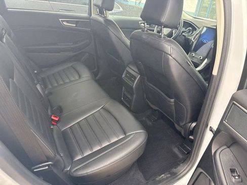 Used 2024 Ford Edge SEL AWD/4WD image 6