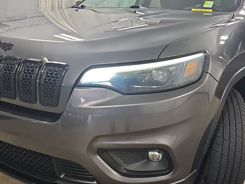 Used 2020 Jeep Cherokee Latitude Plus AWD/4WD image 35