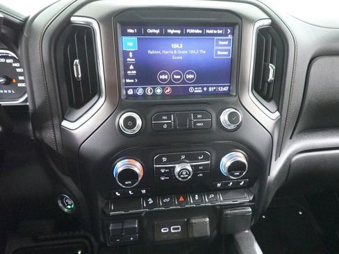 Used 2021 GMC Sierra 1500 AT4 image 17