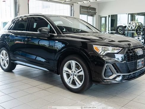 Used 2020 Audi Q3 2.0T Premium Plus w/ Premium Plus Package AWD/4WD image 1