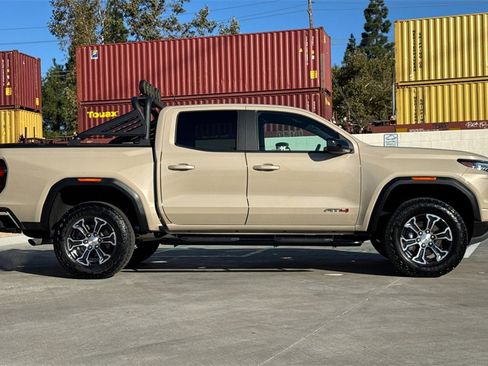 Used 2024 GMC Canyon AT4 w/ Canyon Safety Plus Package image 6