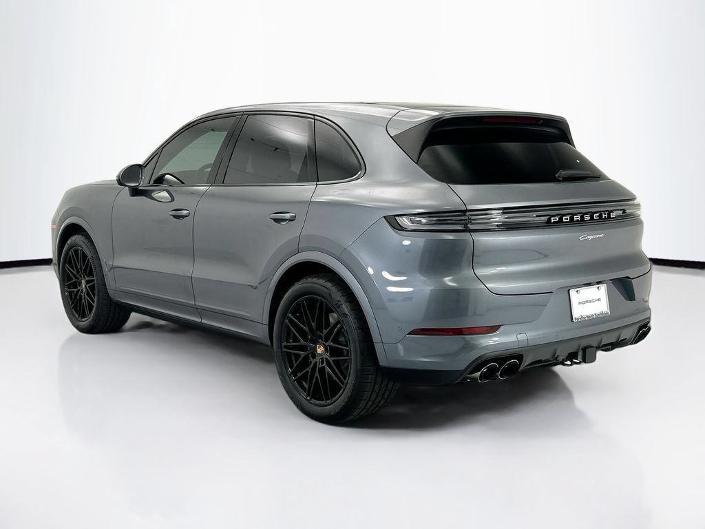 Used 2026 Porsche Cayenne AWD/4WD image 3