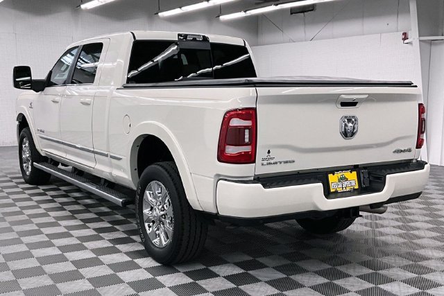 Used 2023 RAM 2500 Limited w/ Towing Technology Group AWD/4WD image 2