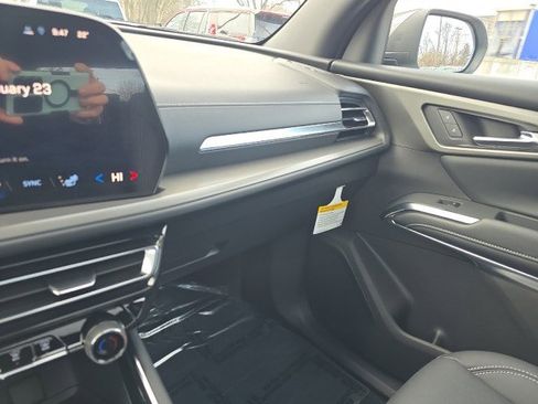 New 2026 Chevrolet Traverse LT w/ Sun and Wheel Package image 34