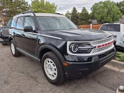 Used 2025 Ford Bronco Sport Heritage w/ Convenience Package AWD/4WD image 2