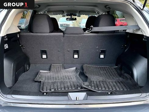 Certified 2023 Subaru Crosstrek 2.0i image 32