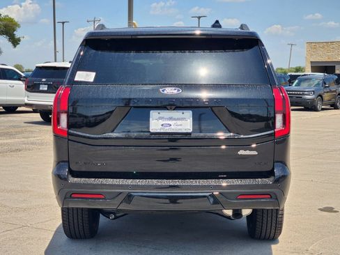 New 2027 Ford Expedition Max Platinum w/ Stealth Appearance Package AWD/4WD image 8