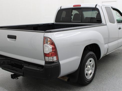 Used 2010 Toyota Tacoma 2WD Access Cab image 5