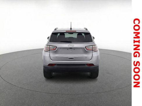 Used 2022 Jeep Compass Latitude image 7