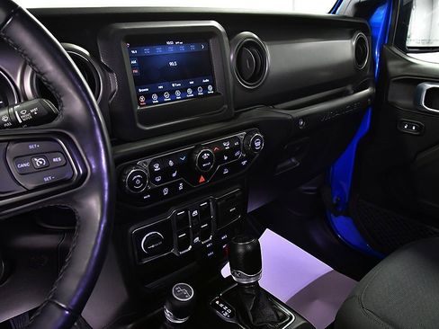 Used 2023 Jeep Wrangler Willys image 20