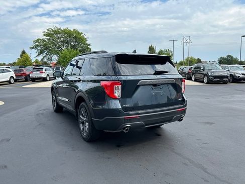 Used 2023 Ford Explorer XLT w/ Equipment Group 202A AWD/4WD image 9