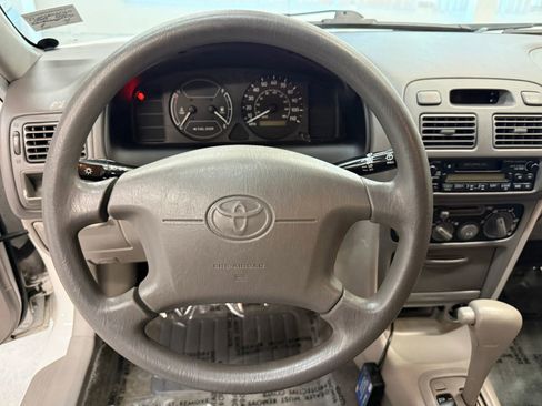 Used 2000 Toyota Corolla VE image 29