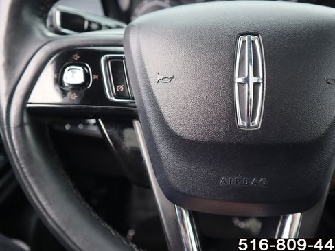 Used 2022 Lincoln Corsair AWD w/ Premium Package image 13