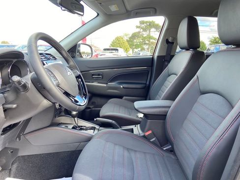 New 2025 Mitsubishi Outlander Sport SE image 9