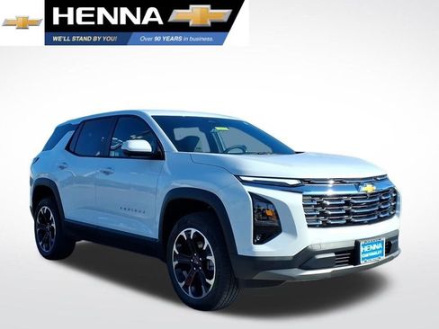 New 2026 Chevrolet Equinox LT w/ Convenience Package II FWD image 1