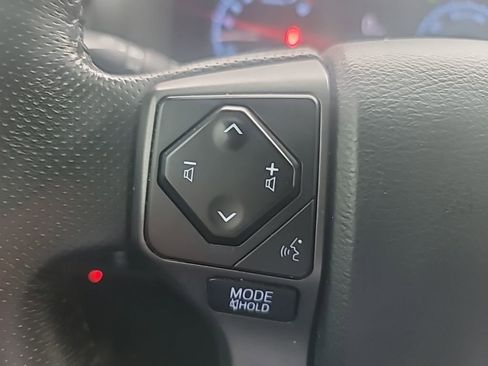 Used 2020 Toyota Tacoma TRD Sport w/ Technology Package image 20