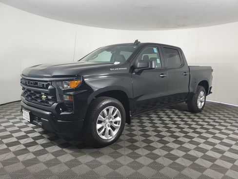 Used 2023 Chevrolet Silverado 1500 Custom image 8