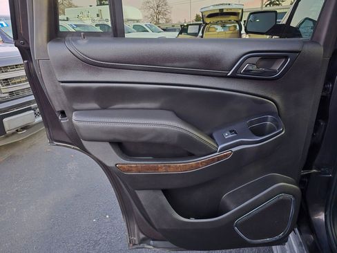 Used 2015 Chevrolet Tahoe LT image 17