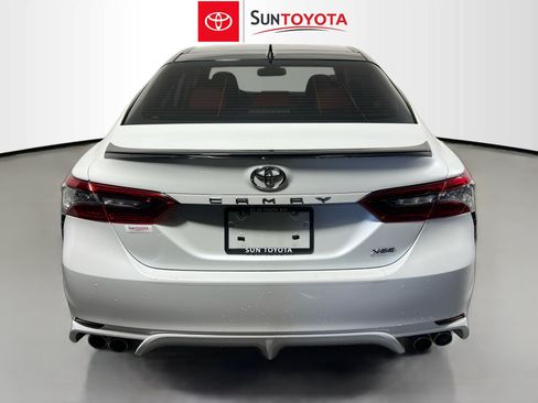 Used 2021 Toyota Camry XSE FWD image 5