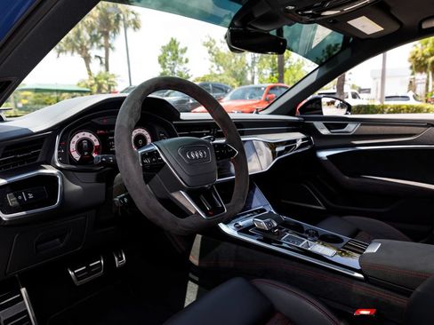Used 2025 Audi RS 6 performance AWD/4WD image 9