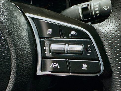 Used 2023 Kia Forte GT-Line w/ GT-Line Premium Package image 17