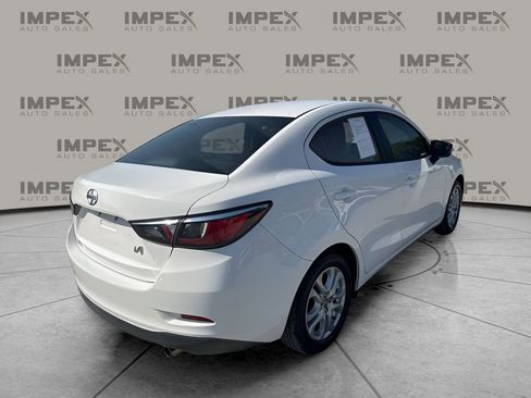 Used 2016 Scion iA FWD image 5