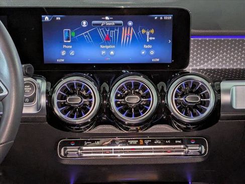 Certified 2025 Mercedes-Benz GLB 250 image 15