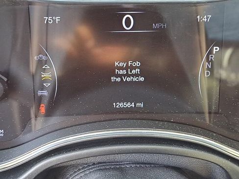 Used 2019 Jeep Grand Cherokee Laredo image 9