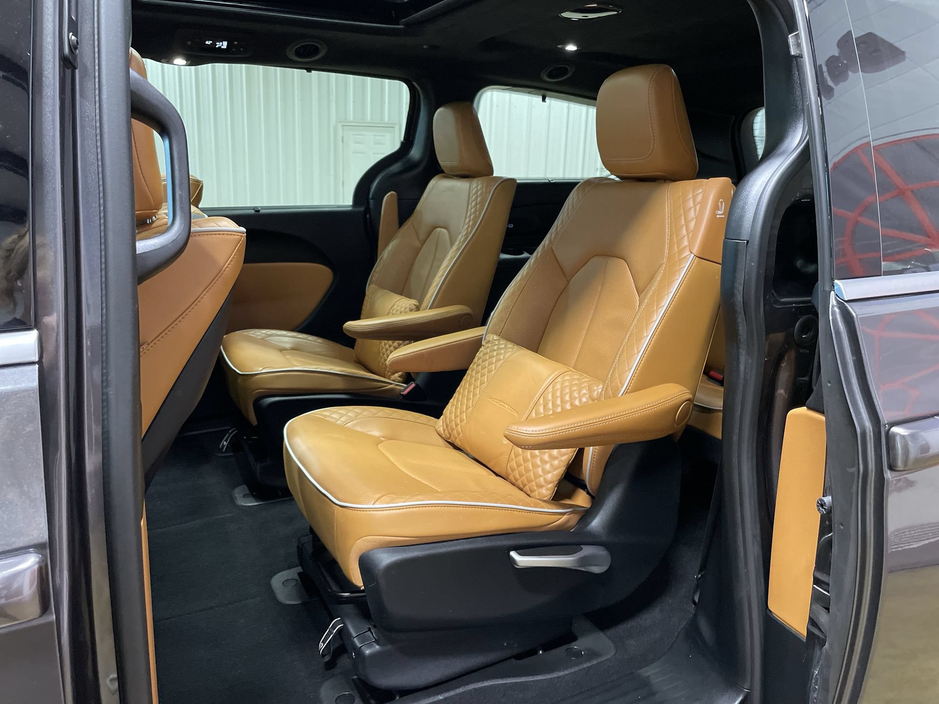 Used 2022 Chrysler Pacifica Pinnacle FWD image 25
