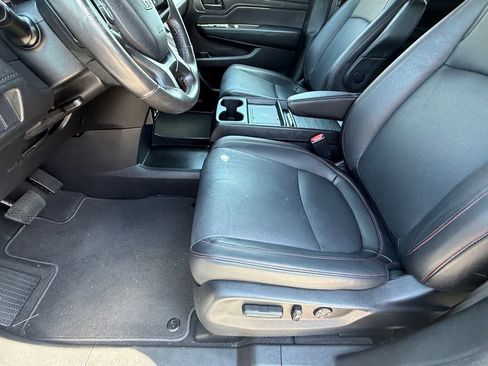 Used 2025 Honda Odyssey Sport-L image 12