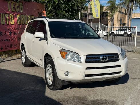 Used 2008 Toyota RAV4 Limited image 3