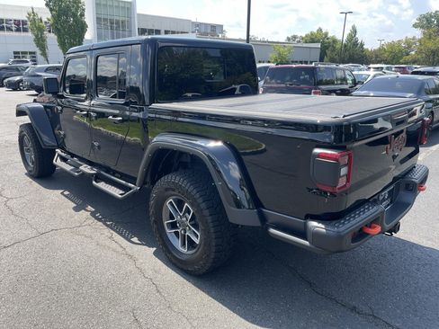 Used 2024 Jeep Gladiator Mojave AWD/4WD image 4