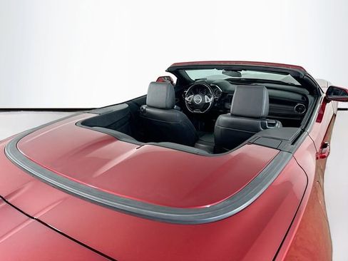 Used 2021 Chevrolet Camaro LT image 21