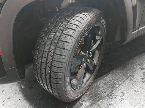 Used 2023 Jeep Grand Cherokee Altitude image 33