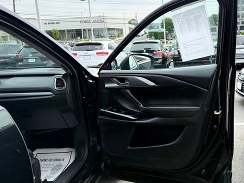 Used 2018 MAZDA CX-9 Touring FWD image 34