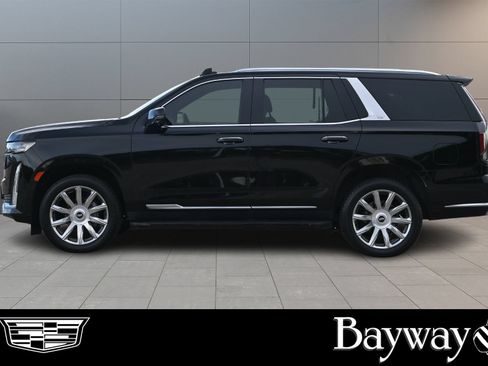 Used 2021 Cadillac Escalade Luxury AWD/4WD image 5