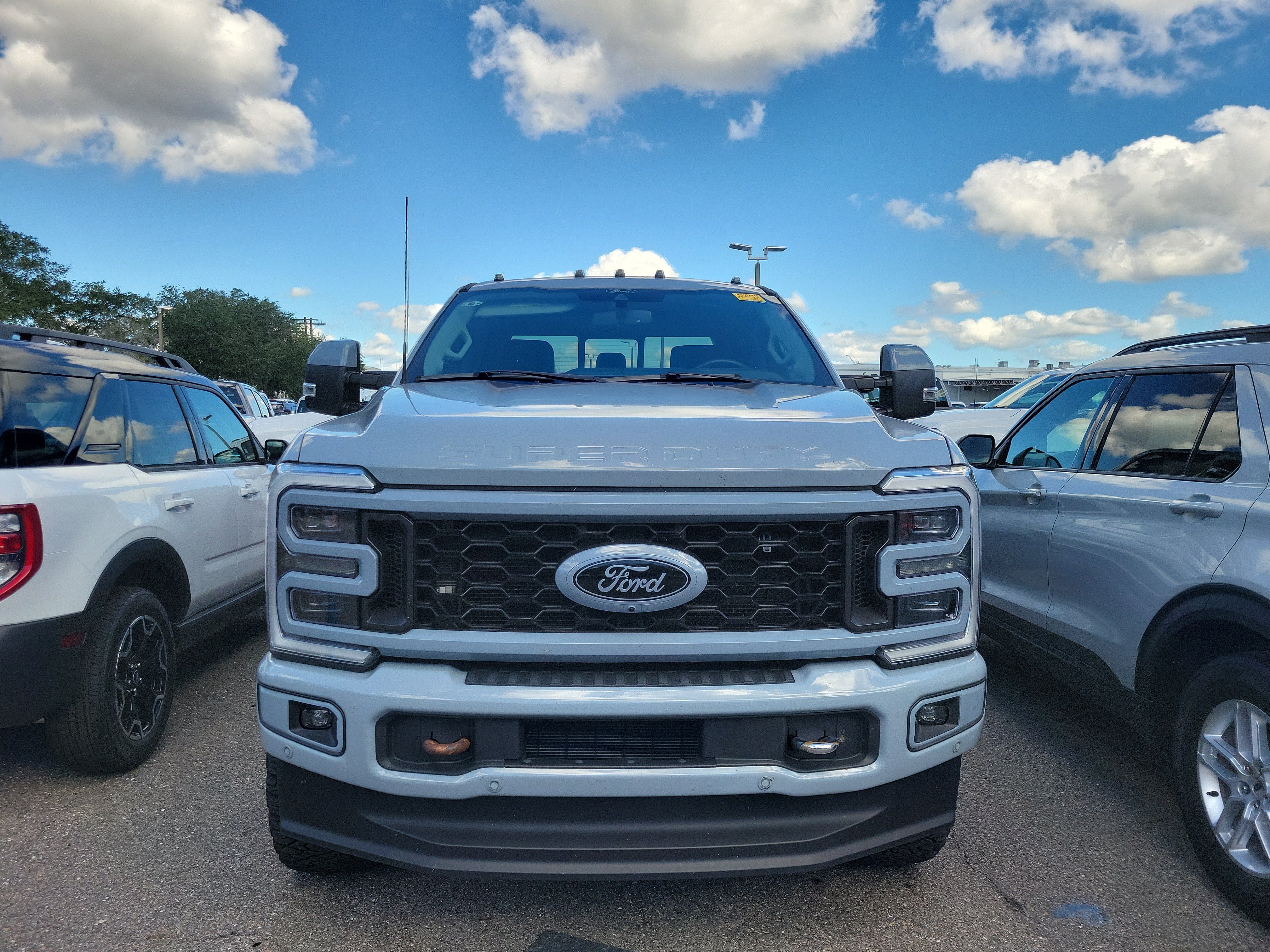 Used 2024 Ford F350 Limited w/ FX4 Off-Road Package AWD/4WD image 2