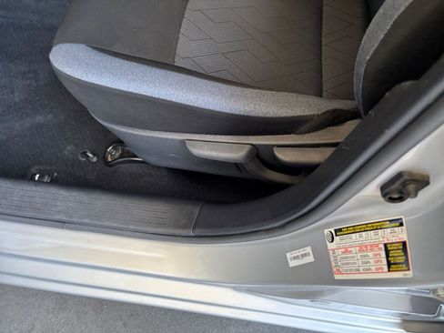 Used 2025 Nissan Versa SV FWD image 22