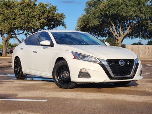 Used 2021 Nissan Altima 2.5 S FWD image 1