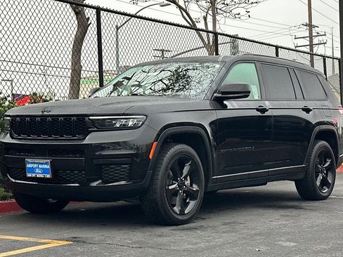 Used 2019 Jeep Compass Latitude w/ Popular Equipment Group image 9