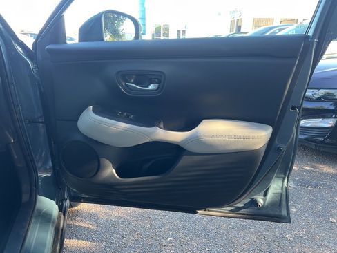 Certified 2026 Honda HR-V EX-L image 11