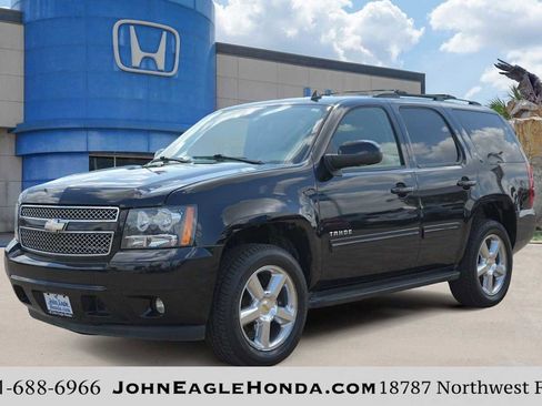Used 2011 Chevrolet Tahoe LT image 1