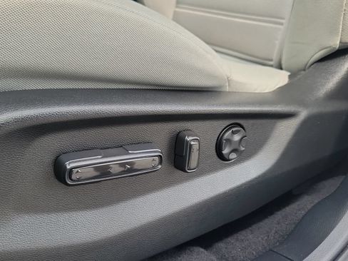 Used 2020 Honda CR-V EX image 16