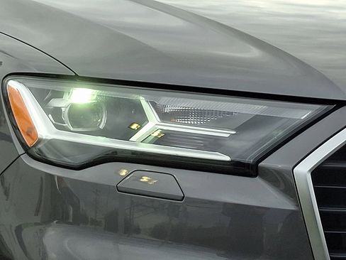 Used 2021 Audi Q7 3.0T Premium Plus w/ Executive Package image 9