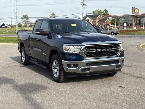Used 2022 RAM 1500 Big Horn AWD/4WD image 3