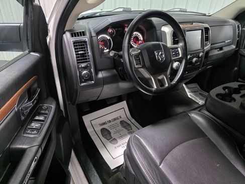 Used 2017 RAM 1500 Laramie AWD/4WD image 7