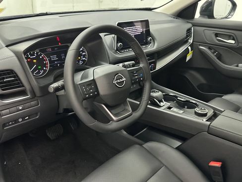 New 2026 Nissan Rogue Dark Armor AWD/4WD image 18