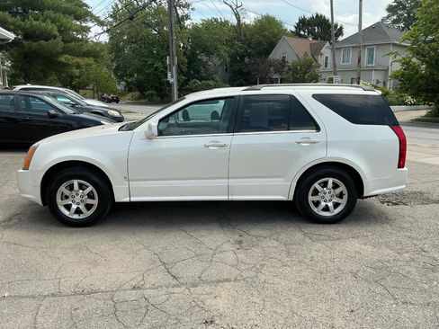 Used 2006 Cadillac SRX w/ Seating Package RWD image 6