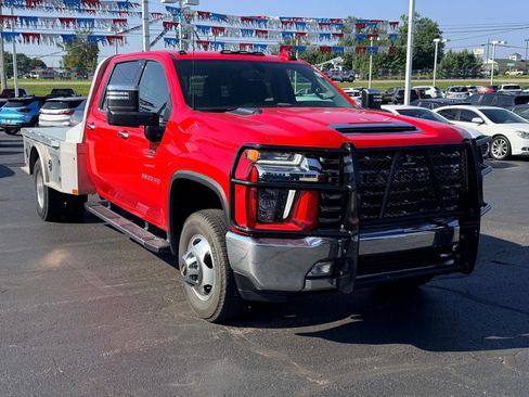 Used 2022 Chevrolet Silverado 3500 LTZ w/ LTZ Convenience Package AWD/4WD image 3